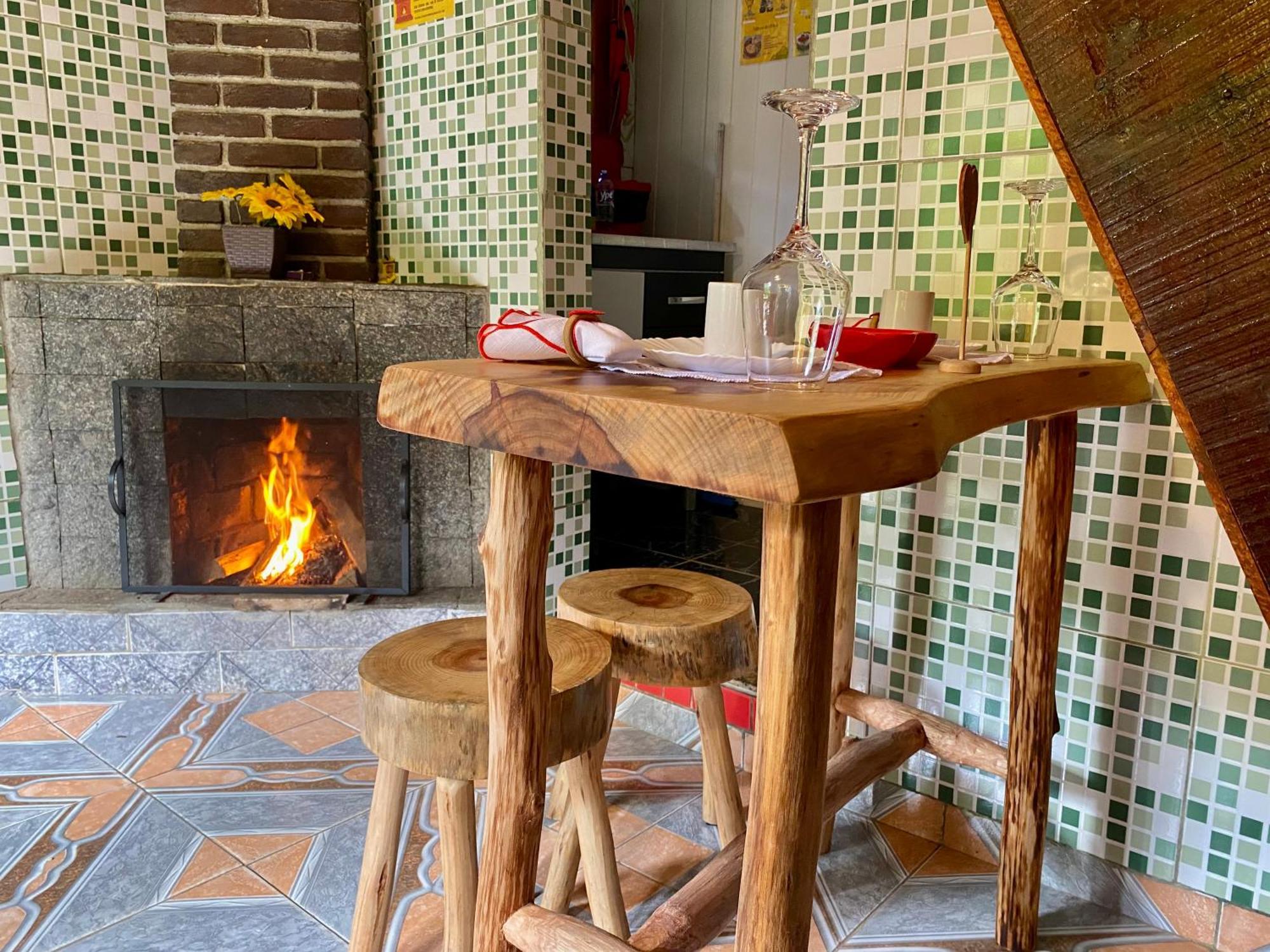 Chale 1 Alto Na Montanha, Com Lareira E Wi-Fi Apartment วิสกอนจิ จิ เมาอา ภายนอก รูปภาพ